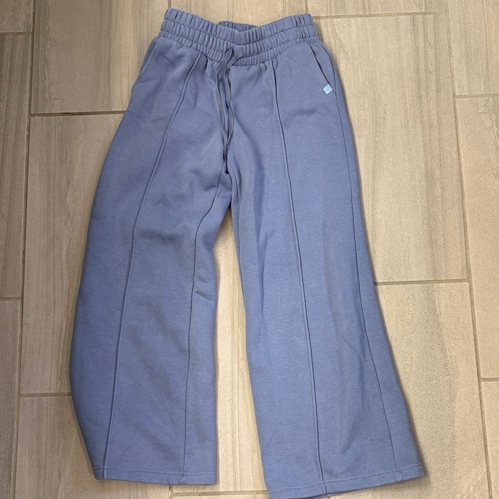 Blogilates women’s Blue sweatpants small